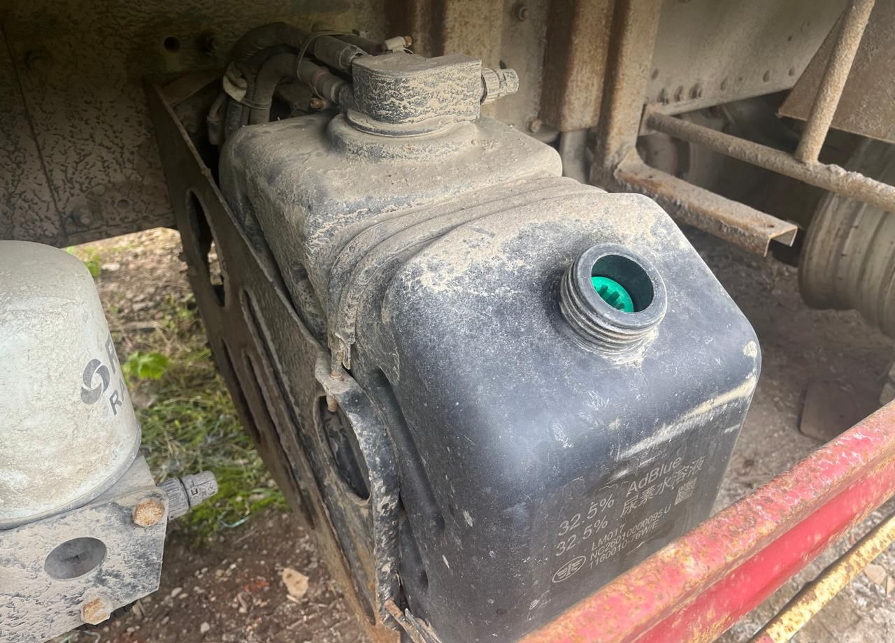 Самосвал FAW J6: фото 24 Самосвал FAW J6: фото 24