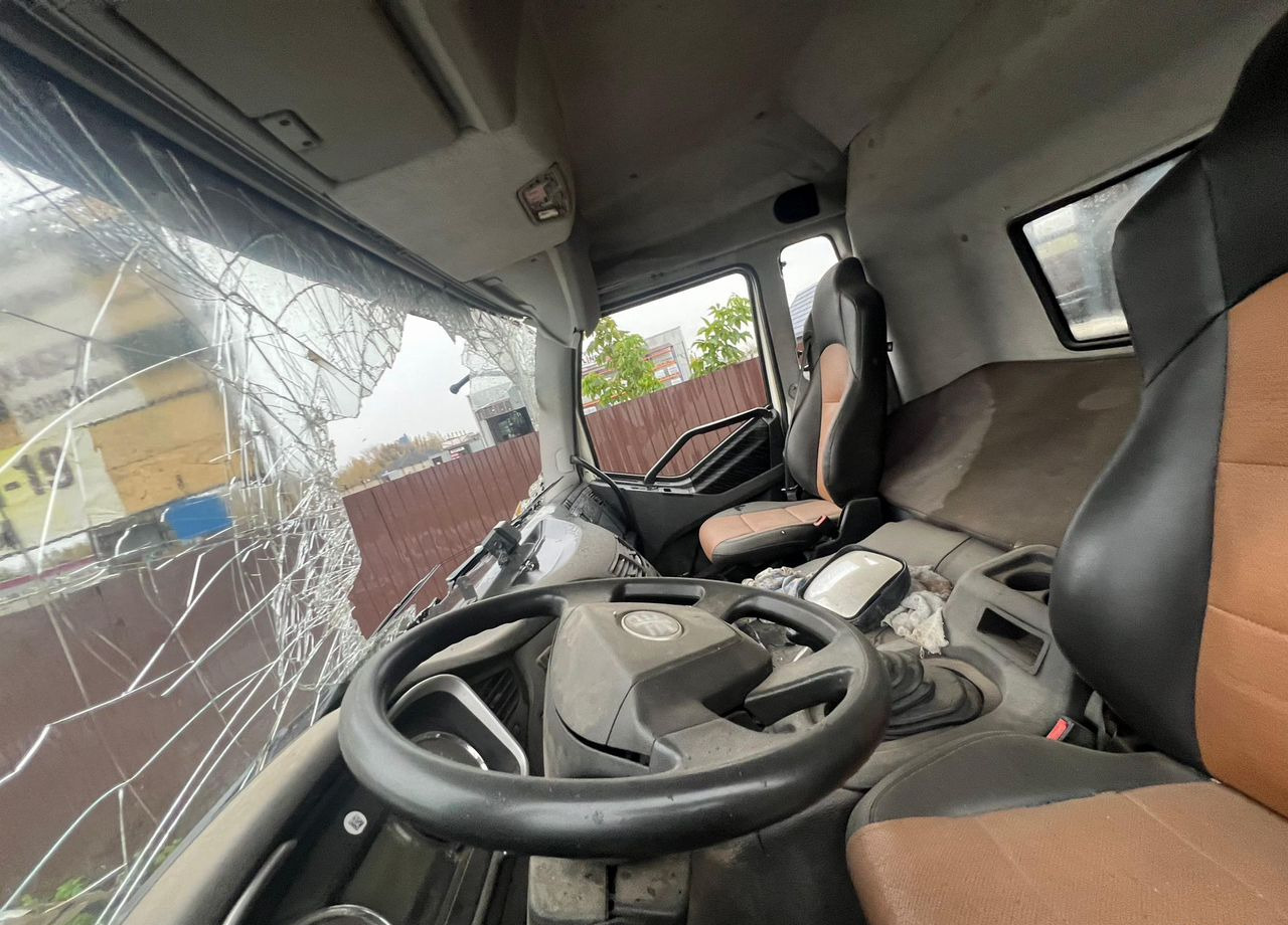 Самосвал FAW J6: фото 14