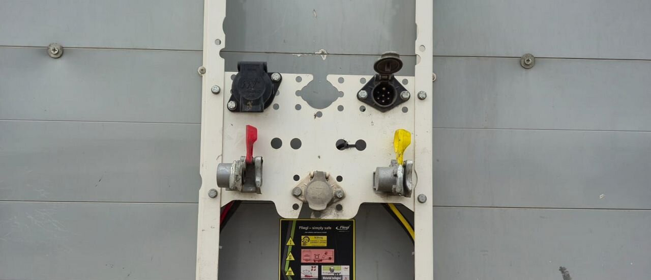 Тентованный полуприцеп Fliegl SDS 350: фото 33