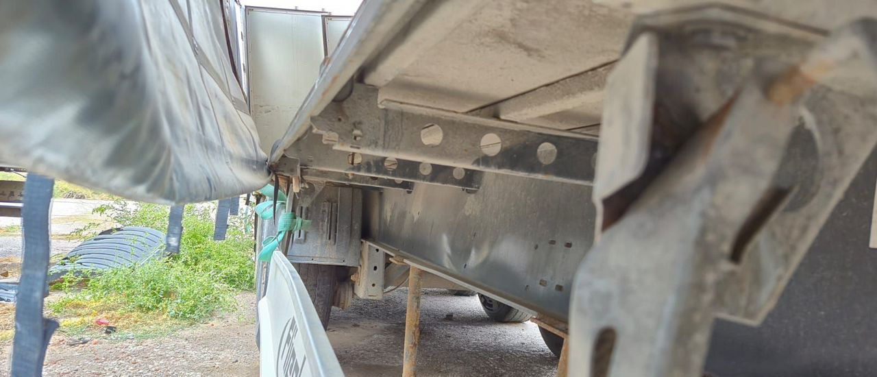 Тентованный полуприцеп Fliegl SDS 350: фото 18