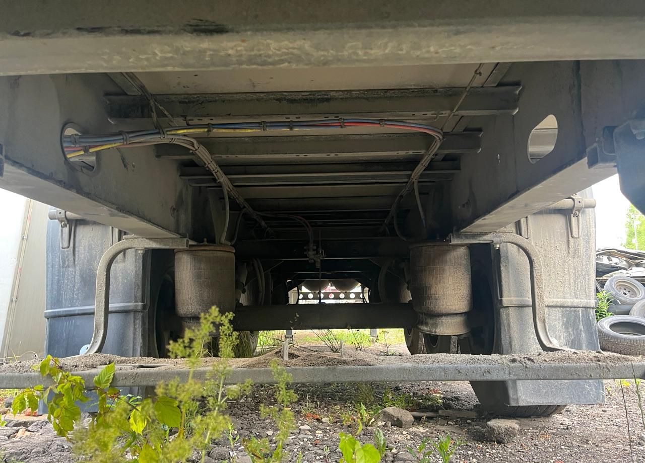 Тентованный полуприцеп Grunwald 9453-0000010-10: фото 8