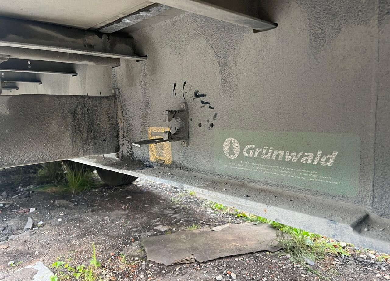 Тентованный полуприцеп Grunwald 9453-0000010-10: фото 21
