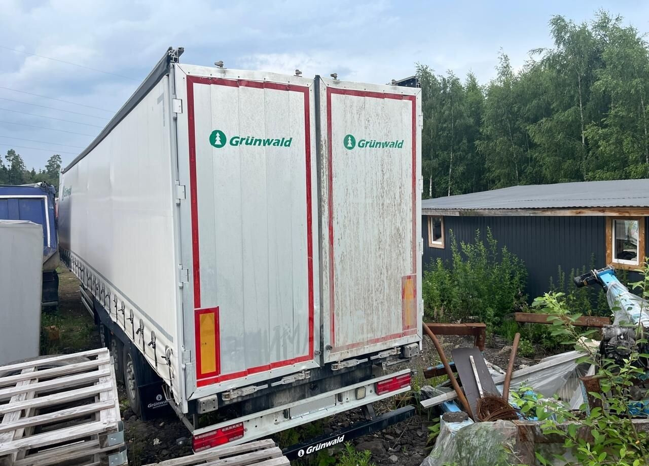 Grunwald 9453-0000010-10 - Тентованный полуприцеп: фото 4 Grunwald 9453-0000010-10 - Тентованный полуприцеп: фото 4