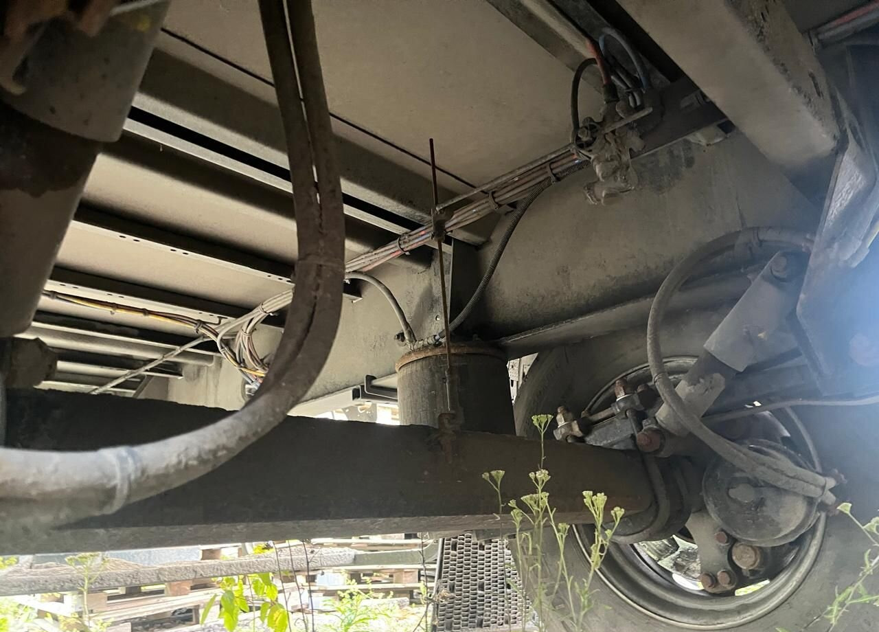 Тентованный полуприцеп Grunwald 9453-0000010-10: фото 39