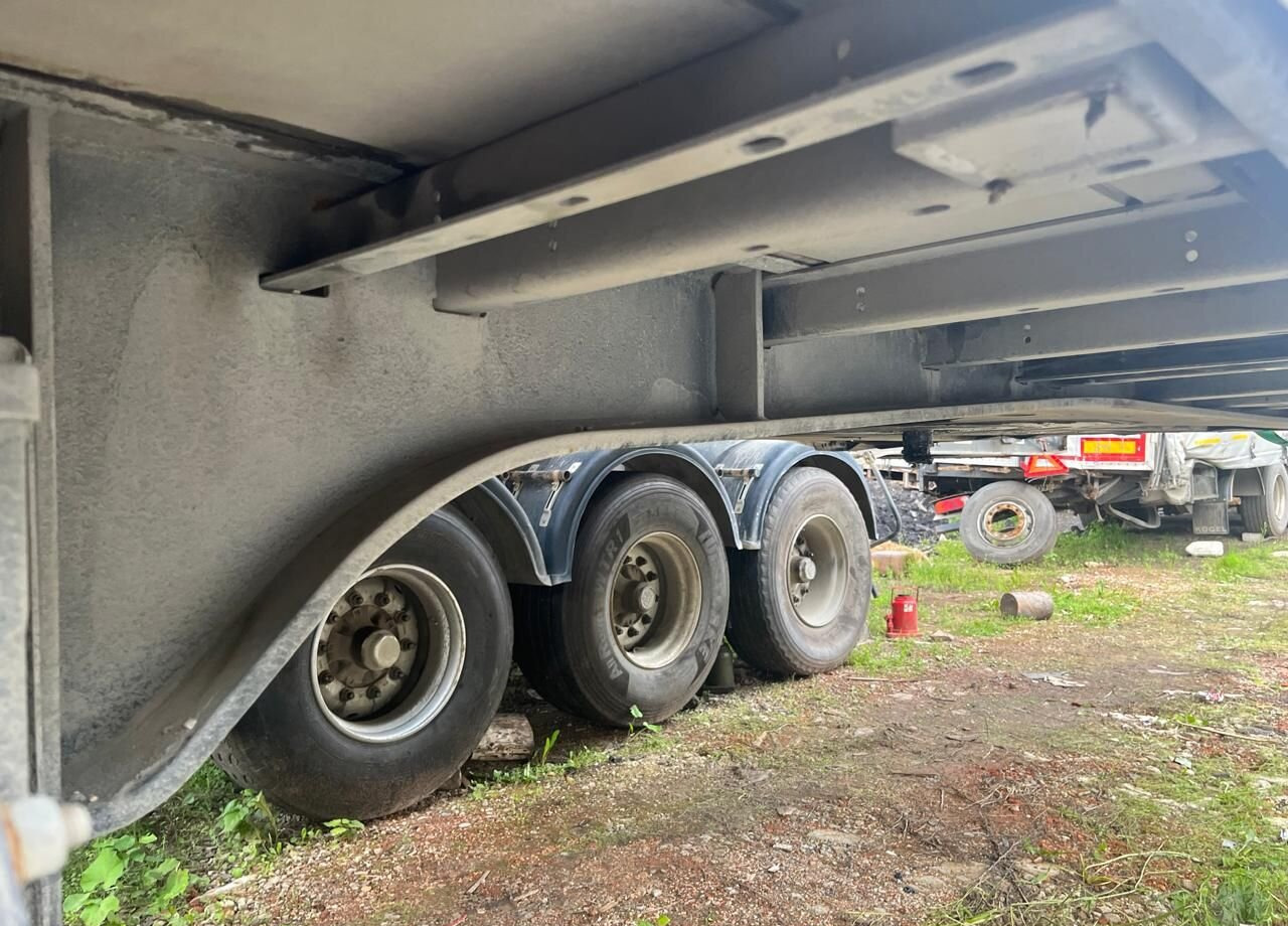 Тентованный полуприцеп Grunwald 9453-0000010-10: фото 20