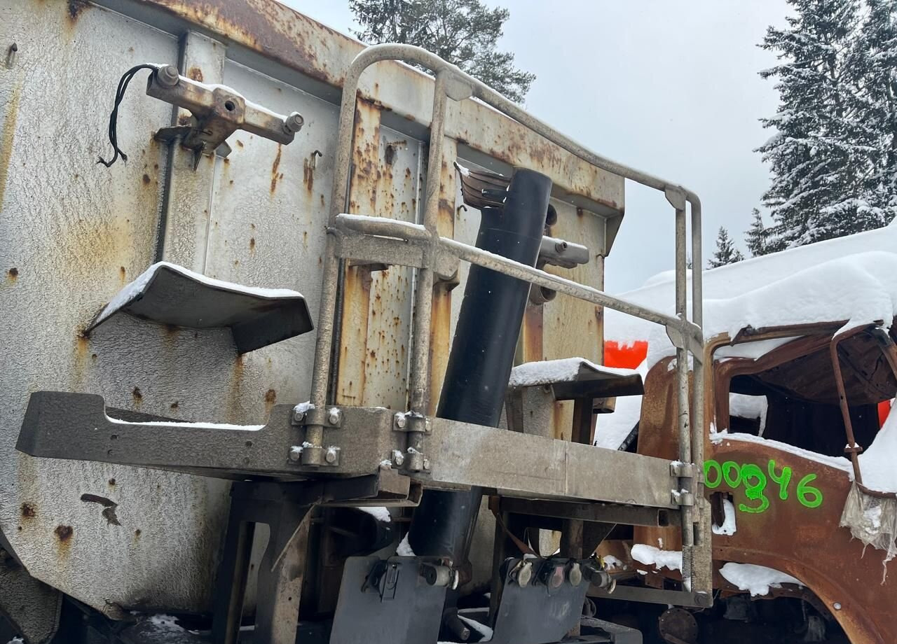 Самосвальный полуприцеп Grunwald 9453-0000010-50: фото 26 Самосвальный полуприцеп Grunwald 9453-0000010-50: фото 26