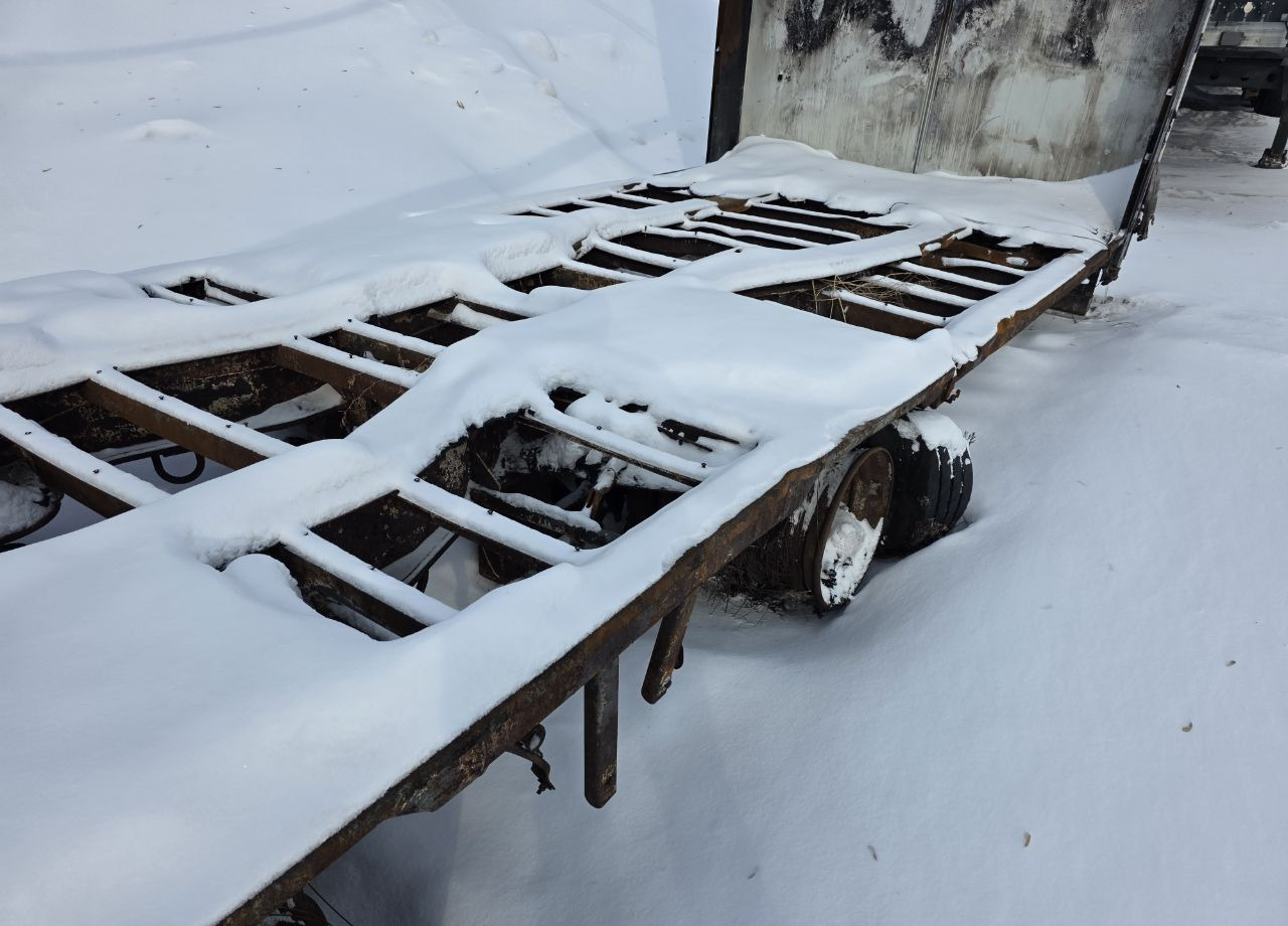 Тентованный полуприцеп Gut Trailer FSA-544T: фото 21