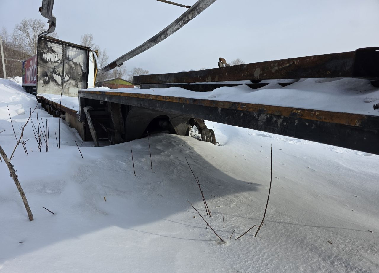 Тентованный полуприцеп Gut Trailer FSA-544T: фото 9