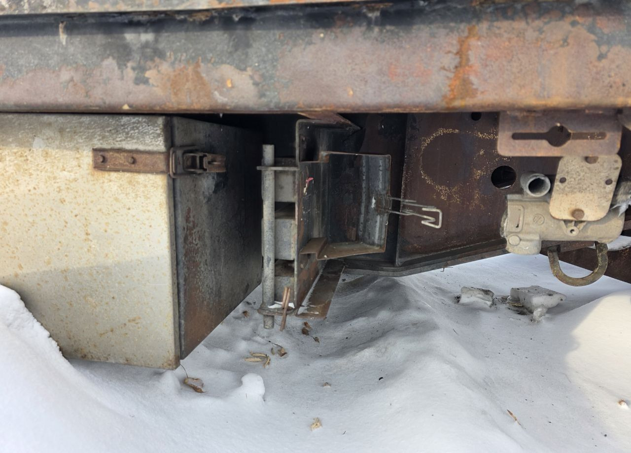 Тентованный полуприцеп Gut Trailer FSA-544T: фото 13