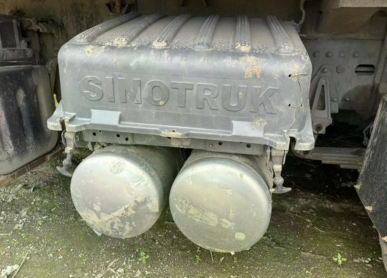 Самосвал Howo T5G 8x4: фото 29