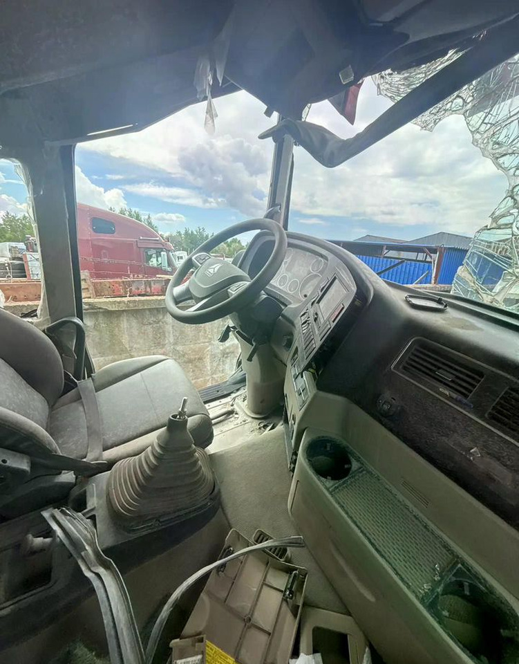 Самосвал Howo T5G 8x4: фото 10