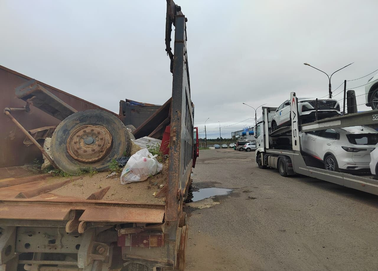 Самосвал Howo ZZ3407S3867E: фото 33