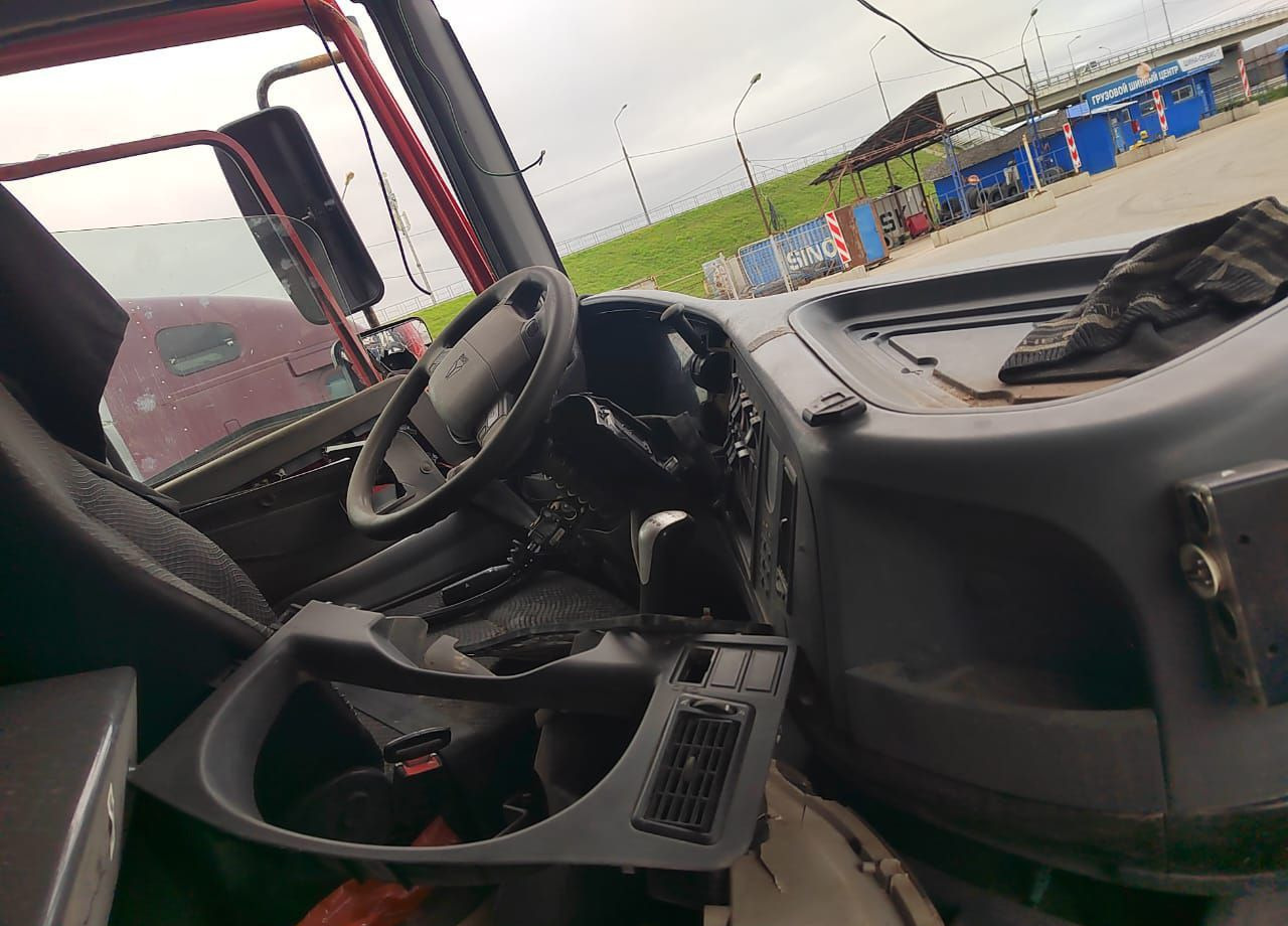 Самосвал Howo ZZ3407S3867E: фото 8