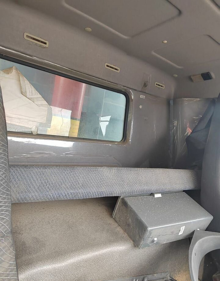 Самосвал Howo ZZ3407S3867E: фото 18