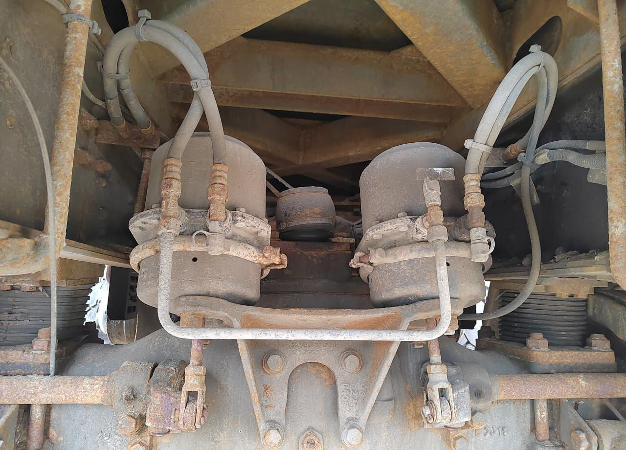 Самосвал Howo ZZ3407S3867E: фото 17