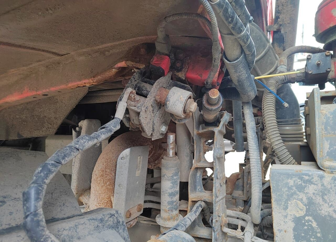 Самосвал Howo ZZ3407S3867E: фото 24