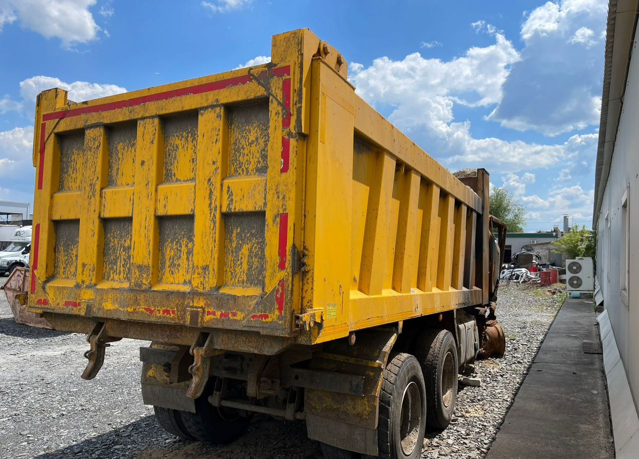 Самосвал IVECO-Hongyan 908 (6x4): фото 7 Самосвал IVECO-Hongyan 908 (6x4): фото 7