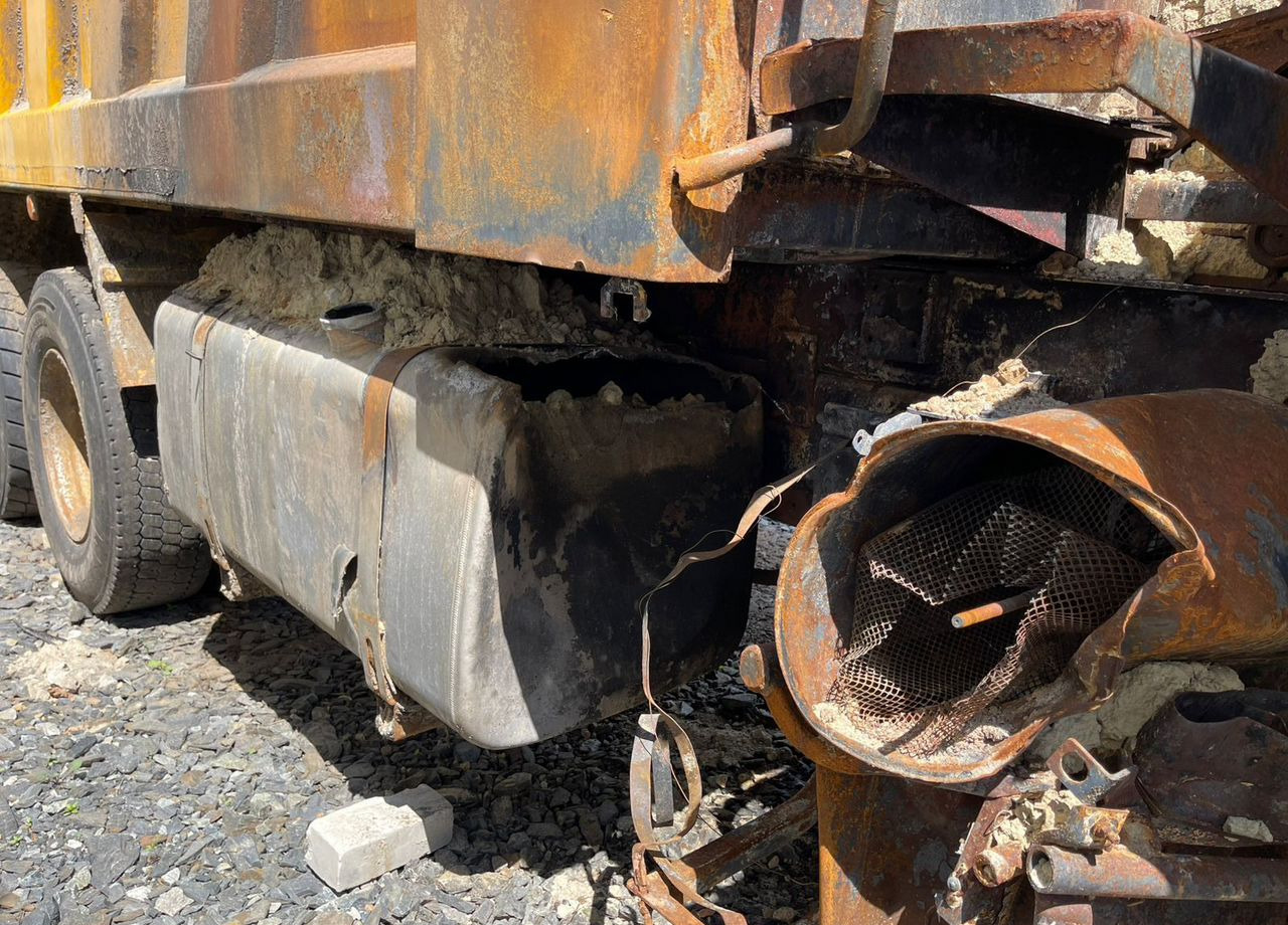 Самосвал IVECO-Hongyan 908 (6x4): фото 9 Самосвал IVECO-Hongyan 908 (6x4): фото 9