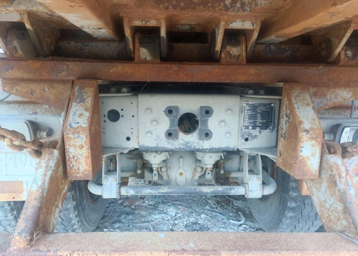 Самосвал IVECO-Hongyan 908 (8x4): фото 19 Самосвал IVECO-Hongyan 908 (8x4): фото 19
