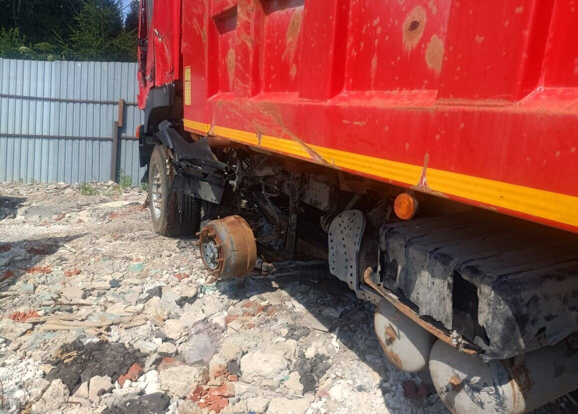 Самосвал IVECO-Hongyan 908 (8x4): фото 22 Самосвал IVECO-Hongyan 908 (8x4): фото 22