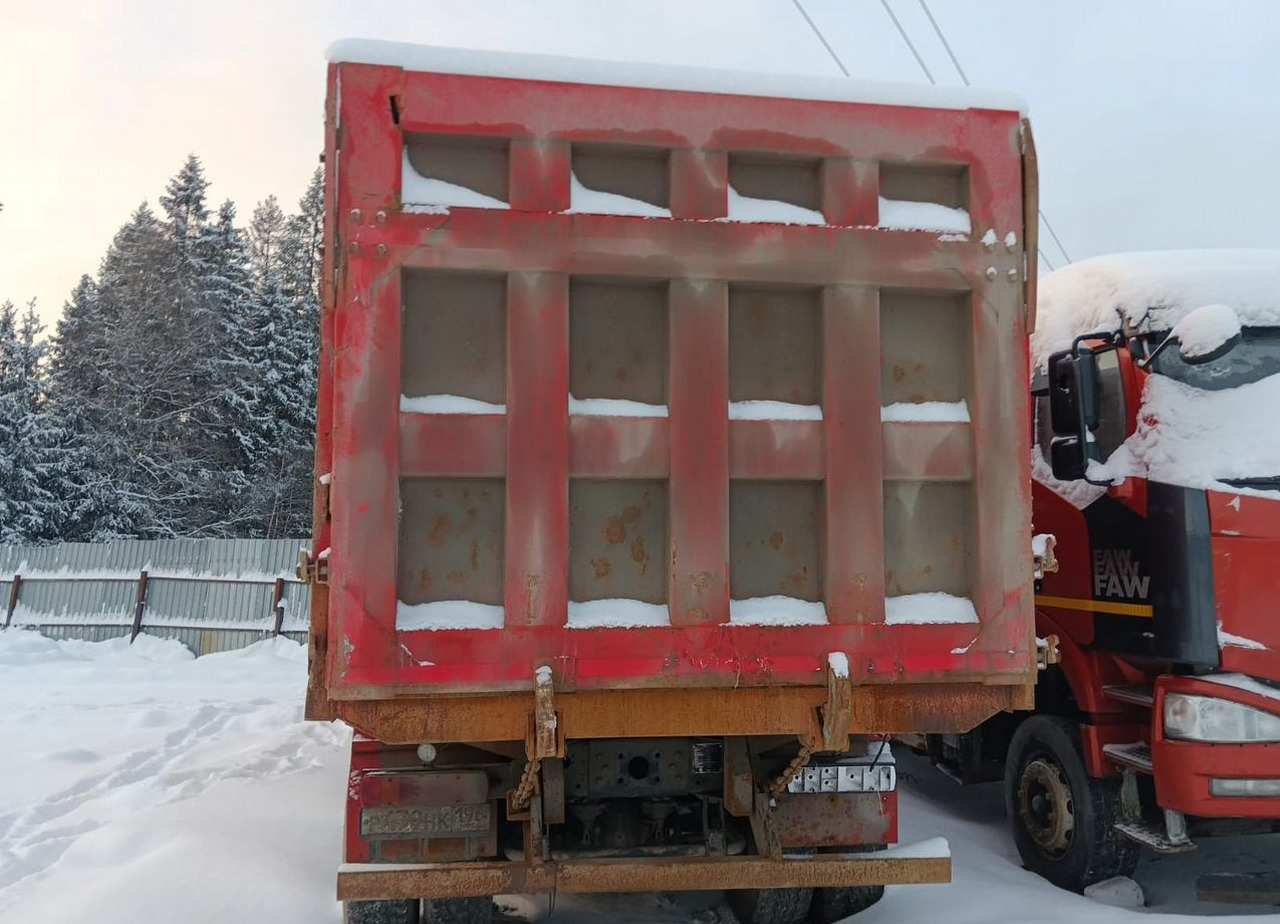 Самосвал IVECO-Hongyan 908 (8x4): фото 36