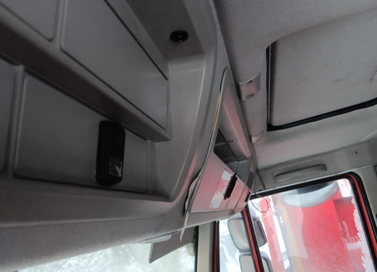 Самосвал IVECO-Hongyan 908 (8x4): фото 32 Самосвал IVECO-Hongyan 908 (8x4): фото 32