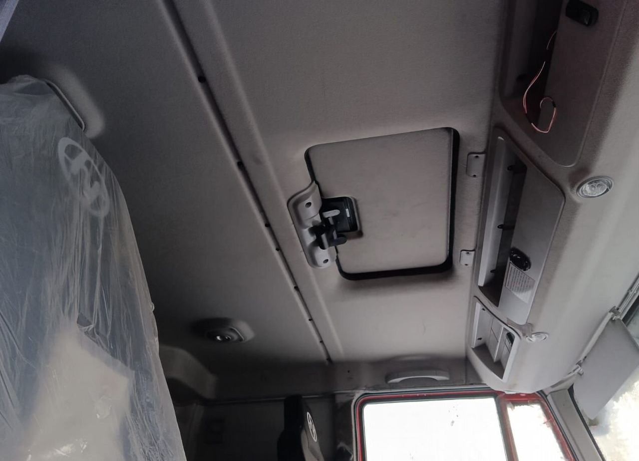 Самосвал IVECO-Hongyan 908 (8x4): фото 26 Самосвал IVECO-Hongyan 908 (8x4): фото 26