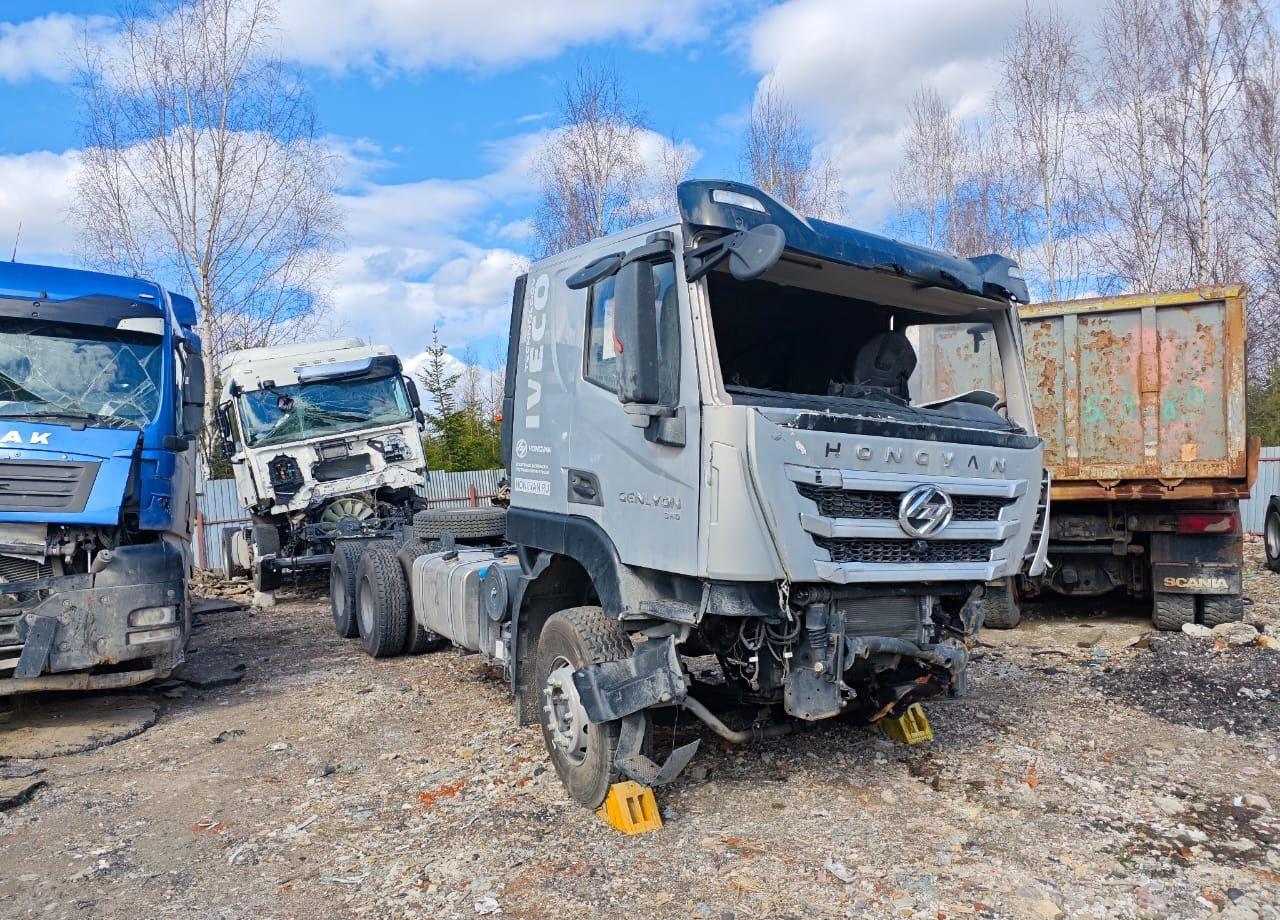 IVECO-Hongyan CQ3346HV39D - Грузовик-шасси: фото 1 IVECO-Hongyan CQ3346HV39D - Грузовик-шасси: фото 1