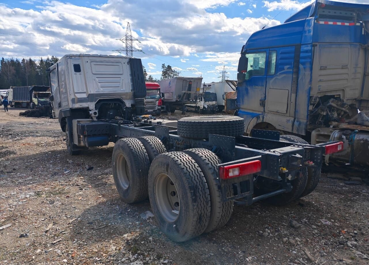 Грузовик-шасси IVECO-Hongyan CQ3346HV39D: фото 10