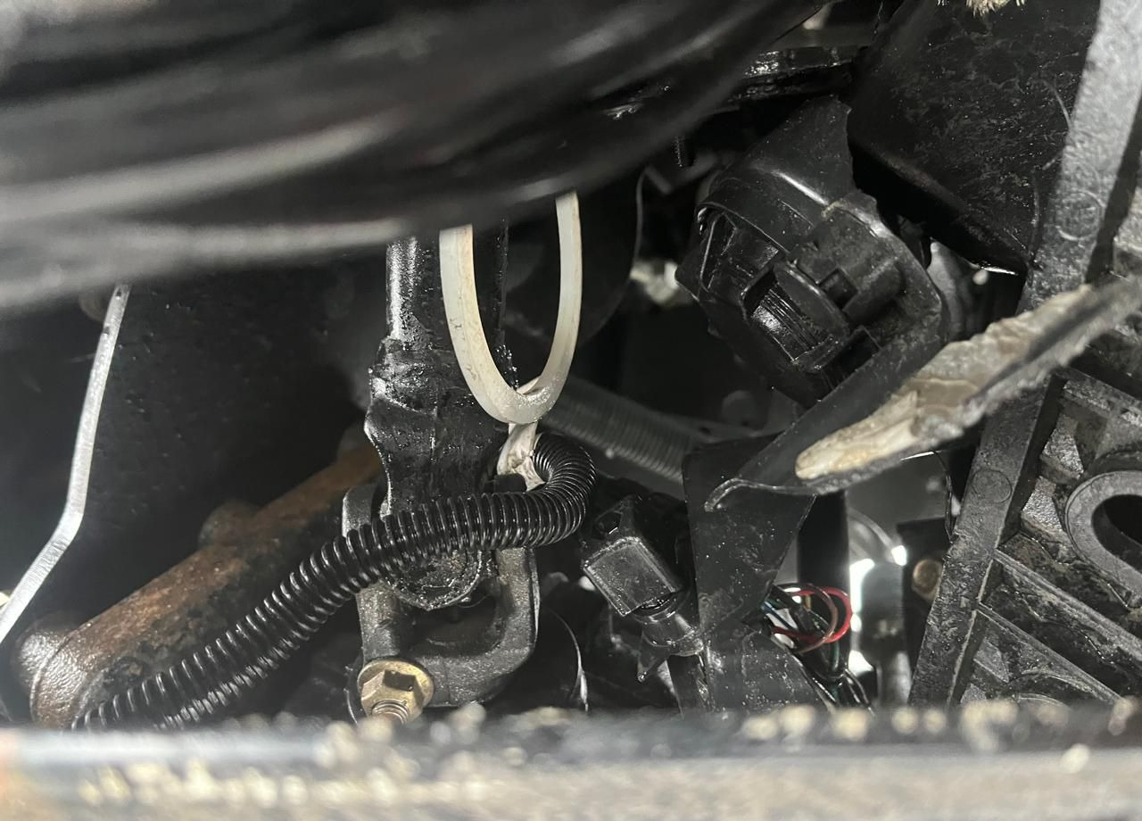 Грузовик-шасси IVECO-Hongyan CQ3346HV39D: фото 11