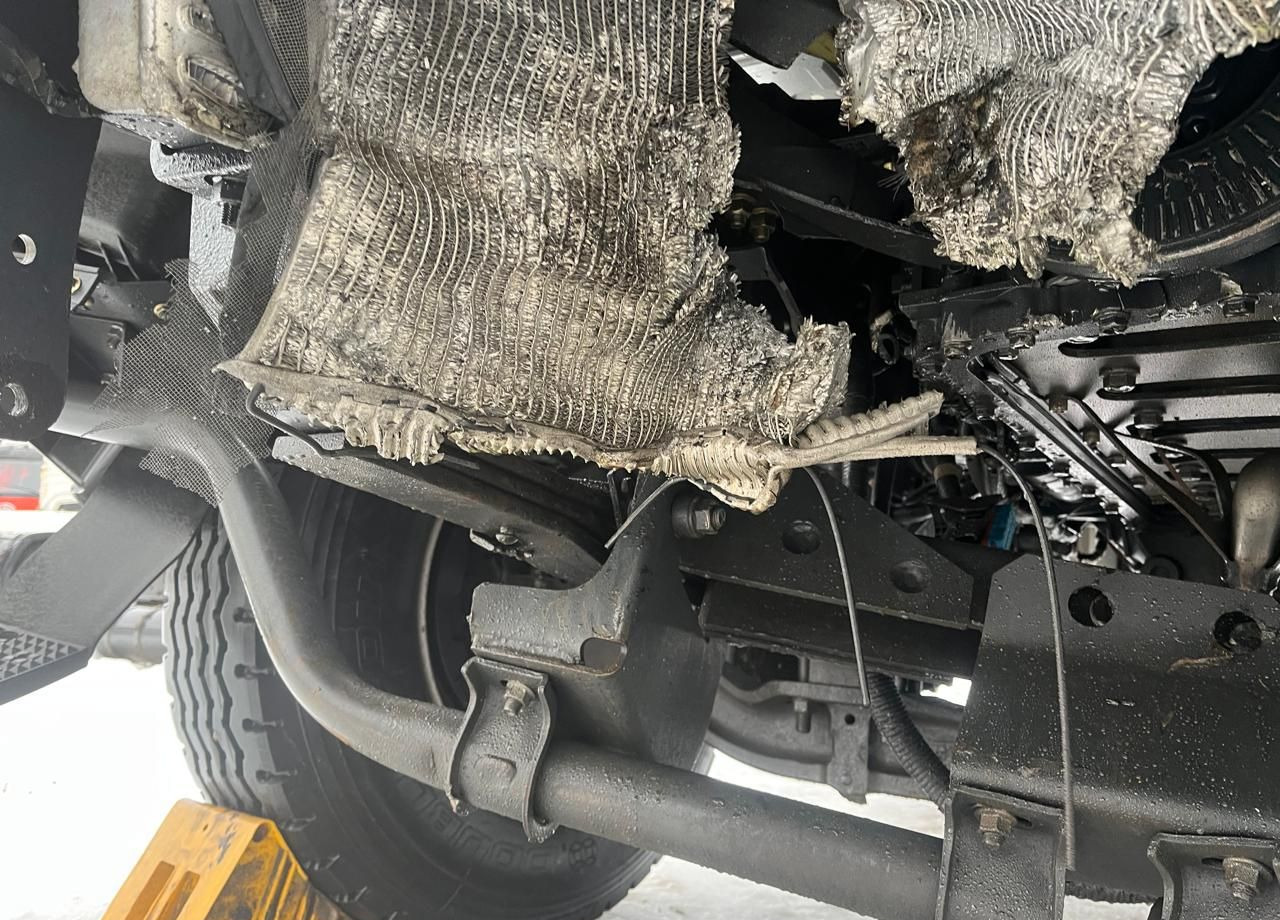 Грузовик-шасси IVECO-Hongyan CQ3346HV39D: фото 16