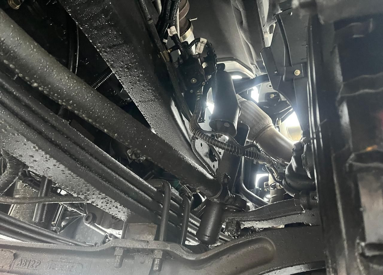 Грузовик-шасси IVECO-Hongyan CQ3346HV39D: фото 35