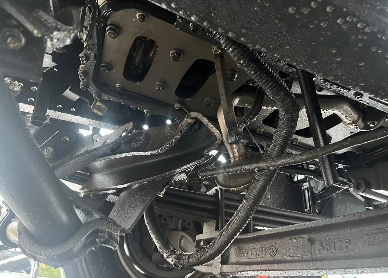 Грузовик-шасси IVECO-Hongyan CQ3346HV39D: фото 36