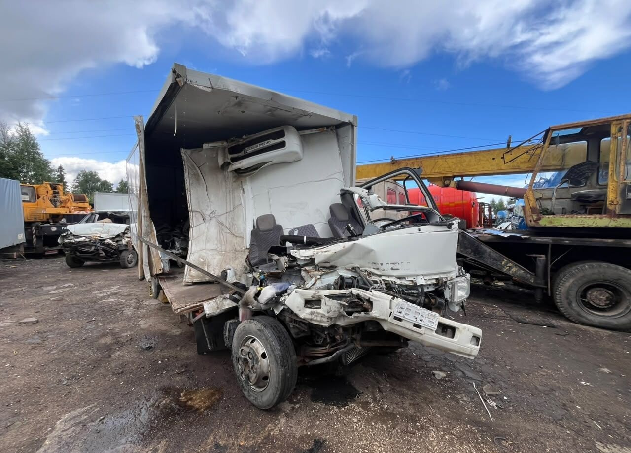 Isuzu Elf (N-series) - Рефрижератор: фото 2 Isuzu Elf (N-series) - Рефрижератор: фото 2