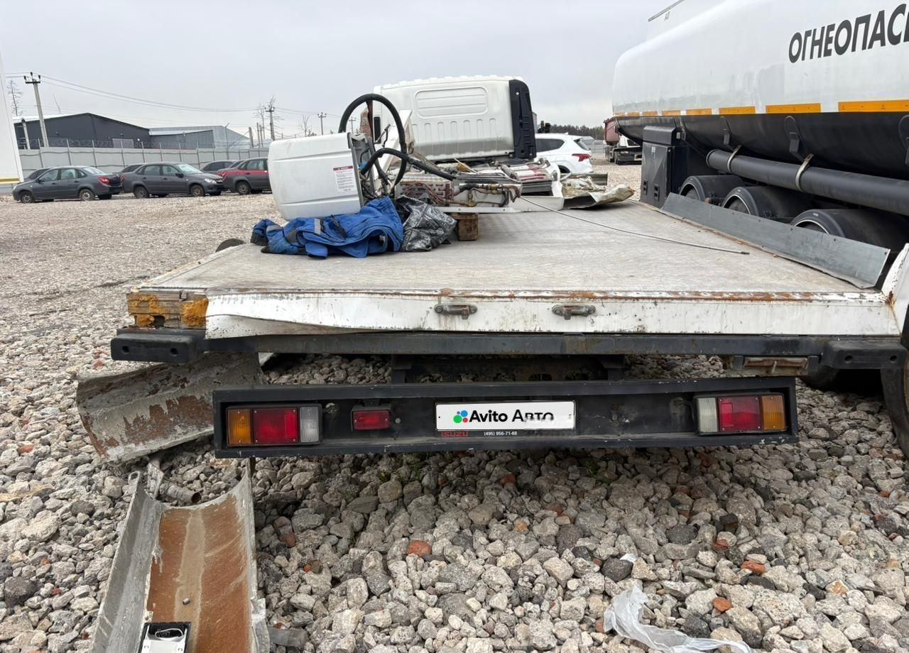 Isuzu NPR - Рефрижератор: фото 4 Isuzu NPR - Рефрижератор: фото 4