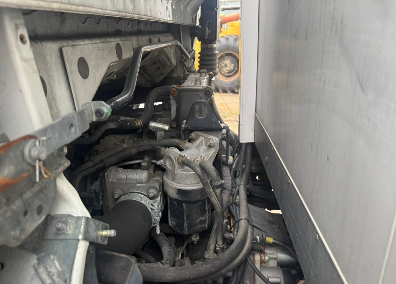 Рефрижератор Isuzu NPR: фото 12