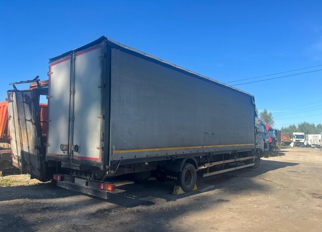 Тентованный грузовик JAC N120: фото 12 Тентованный грузовик JAC N120: фото 12