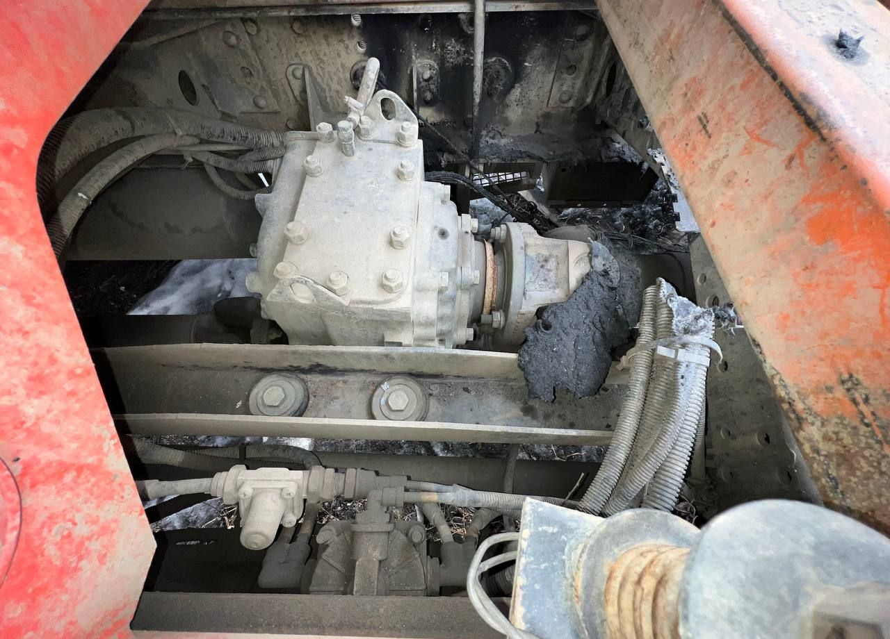 Грузовик с цистерной КАМАЗ 43118: фото 25