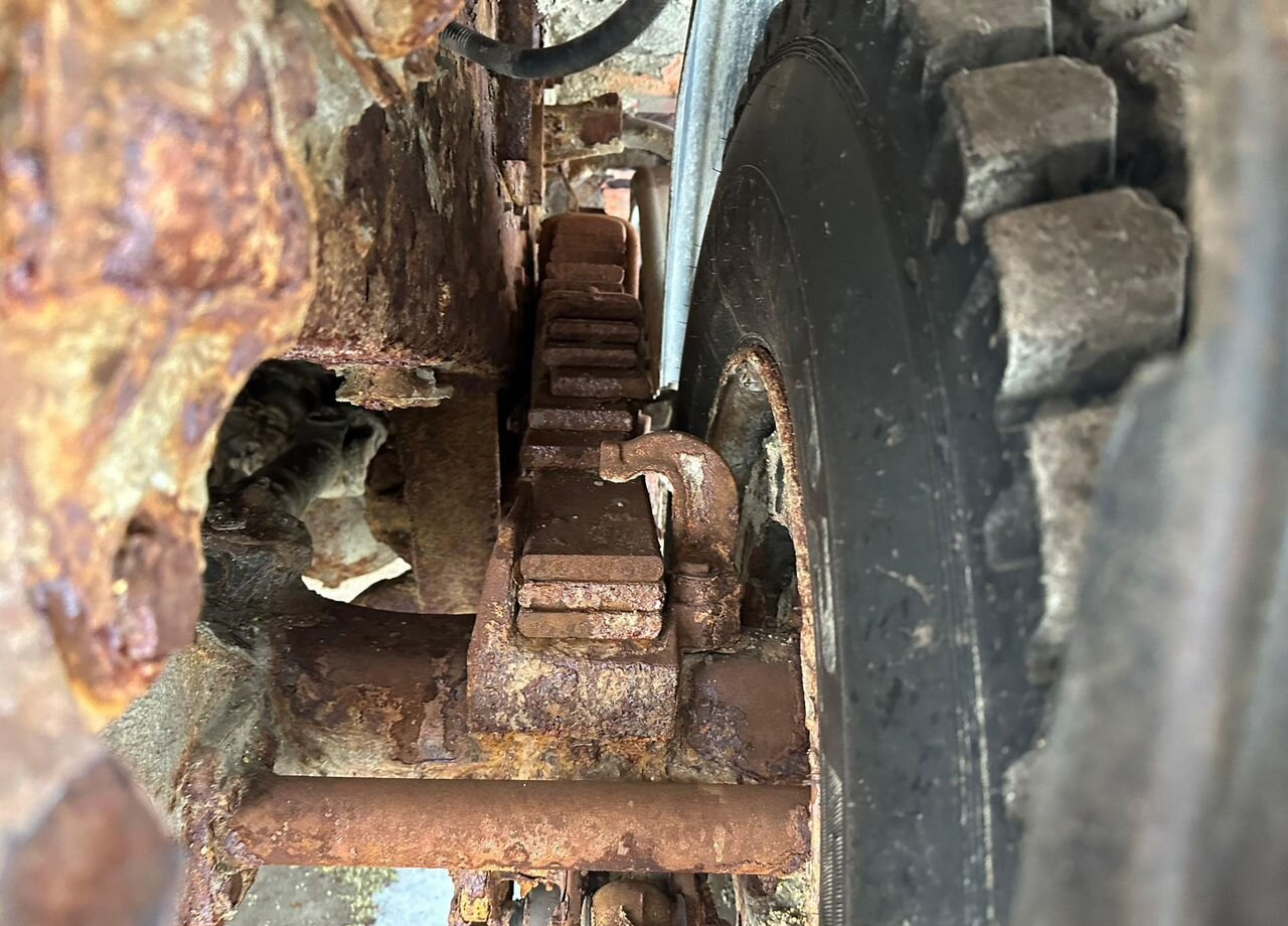 Самосвал КАМАЗ 6520: фото 8