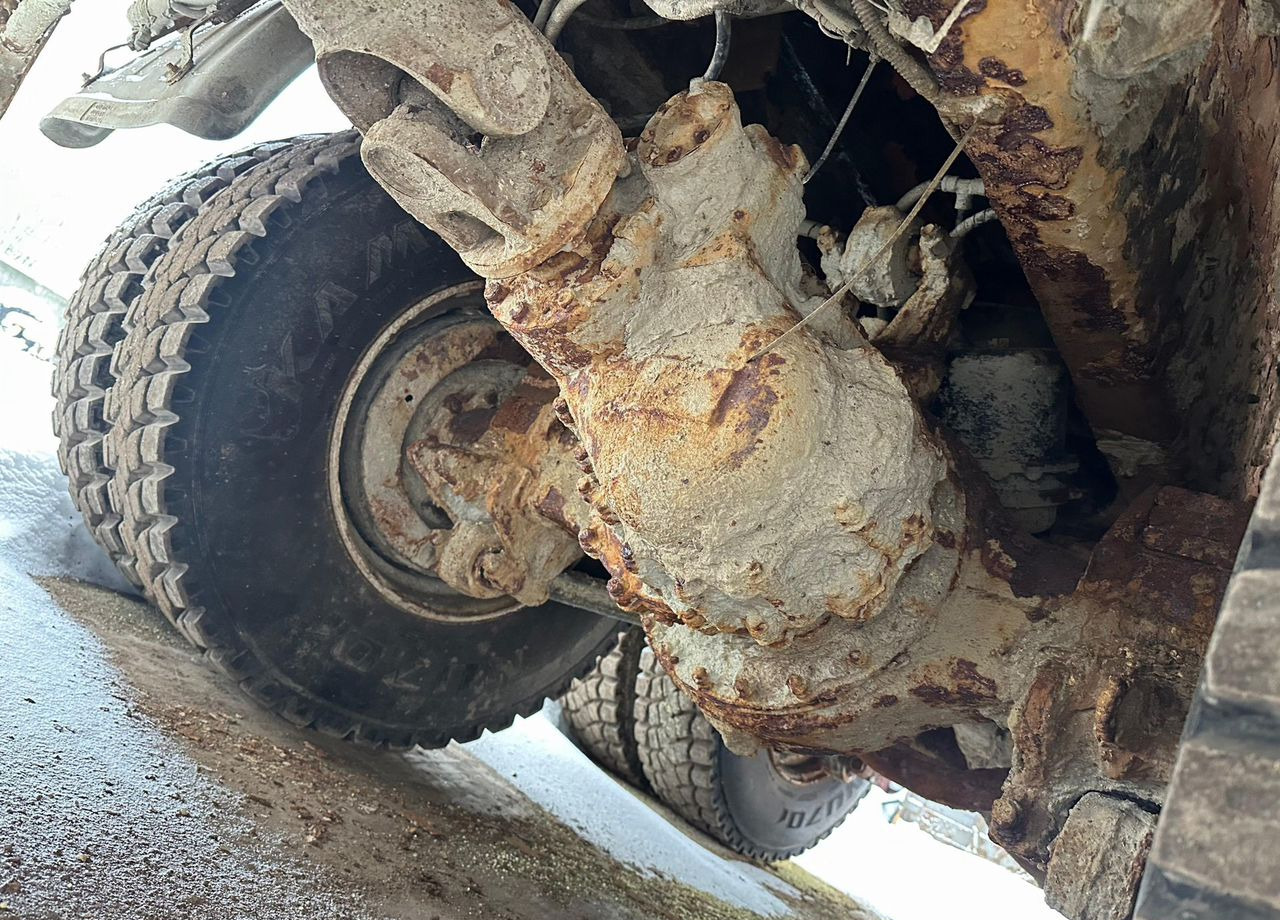 Самосвал КАМАЗ 6520: фото 40