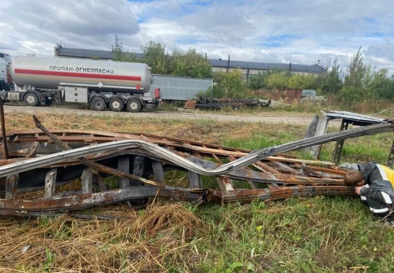 Тентованный полуприцеп Kogel Cargo: фото 12 Тентованный полуприцеп Kogel Cargo: фото 12