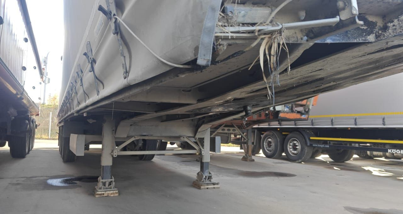 Krone SD - Тентованный полуприцеп: фото 2 Krone SD - Тентованный полуприцеп: фото 2