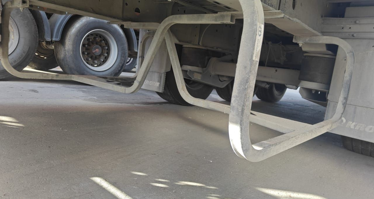 Тентованный полуприцеп Krone SD: фото 21