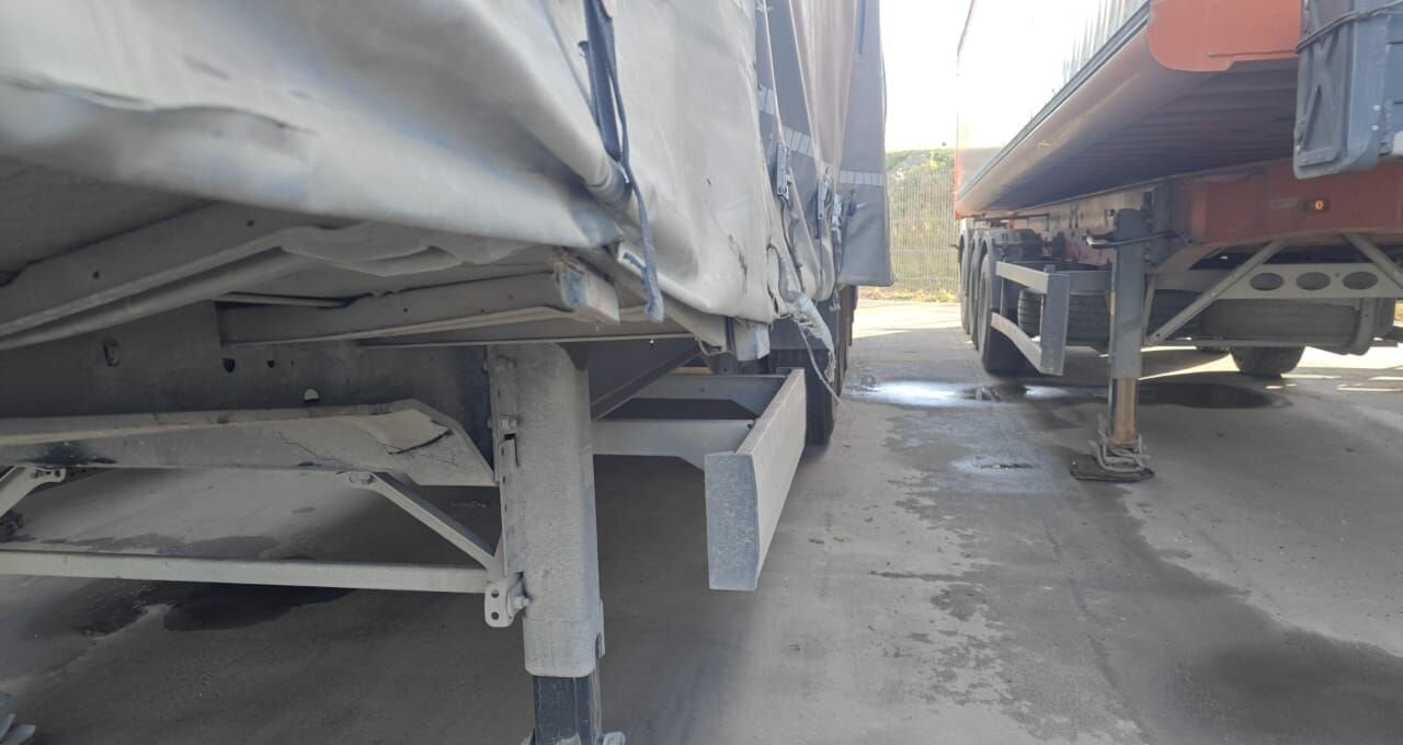 Тентованный полуприцеп Krone SD: фото 13