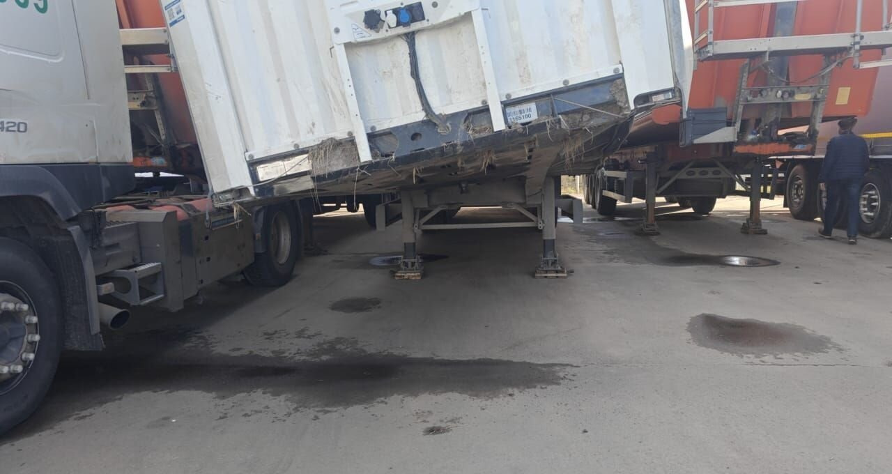 Тентованный полуприцеп Krone SD: фото 32