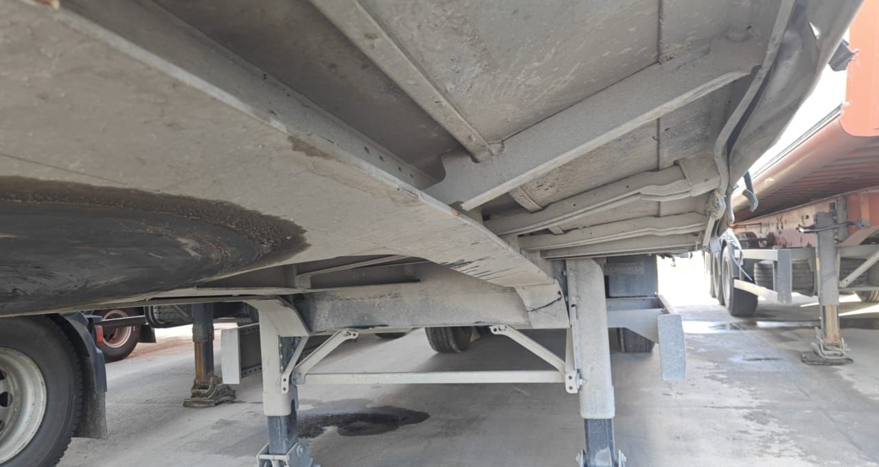 Тентованный полуприцеп Krone SD: фото 10