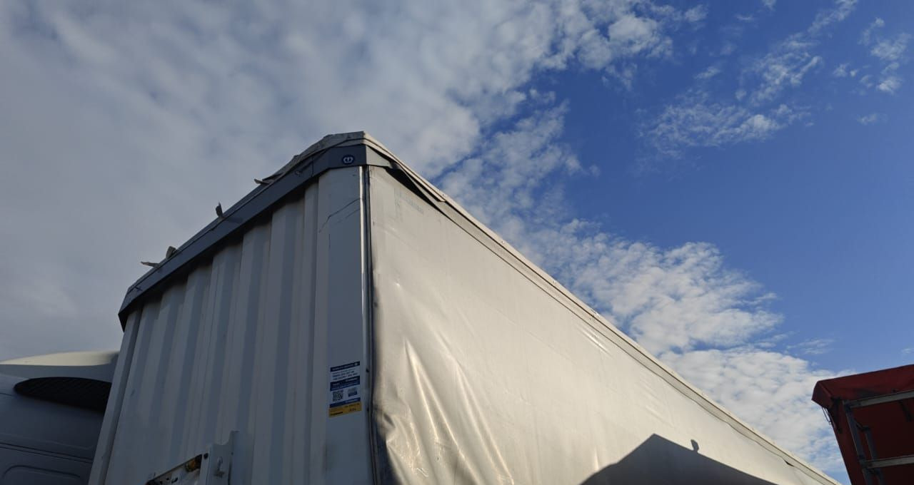 Тентованный полуприцеп Krone SD: фото 6