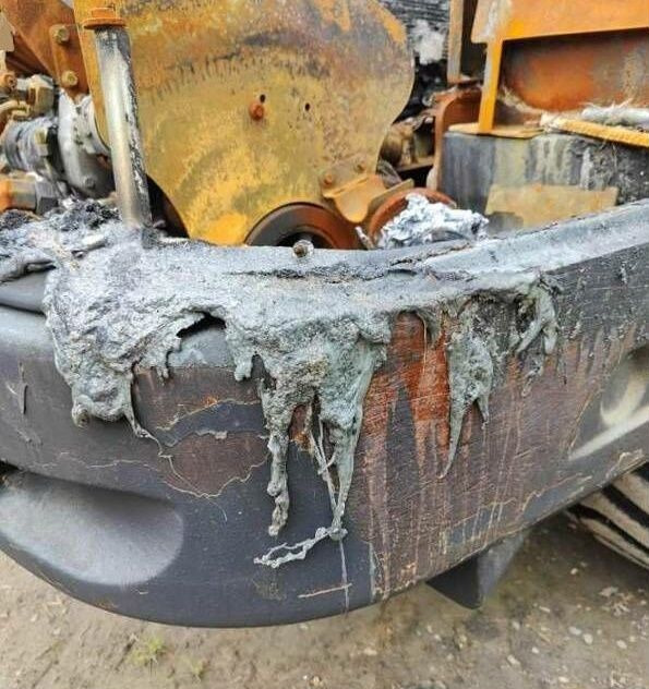 Фронтальный погрузчик Liebherr L 550: фото 24