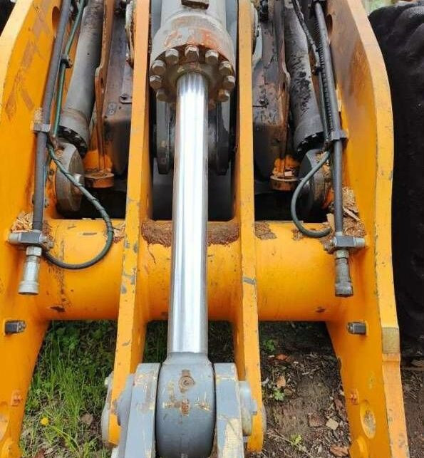 Колёсный погрузчик Liebherr L 550: фото 26 Колёсный погрузчик Liebherr L 550: фото 26