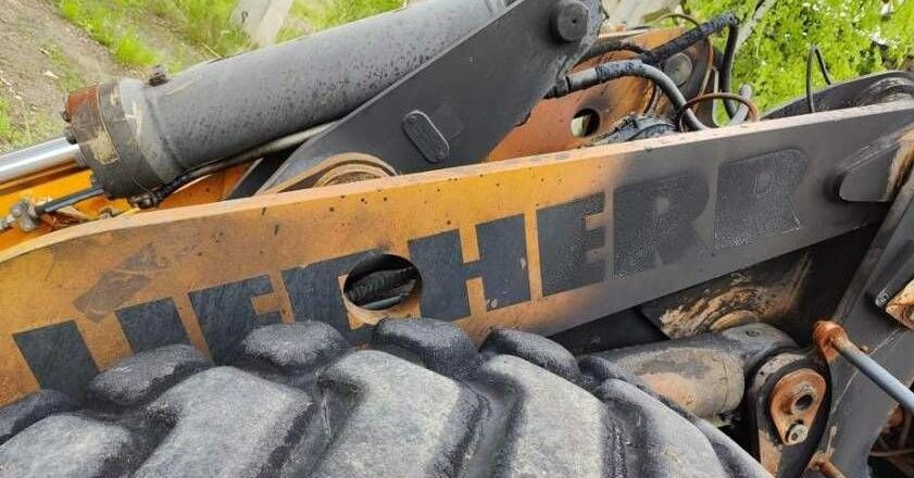 Фронтальный погрузчик Liebherr L 550: фото 10